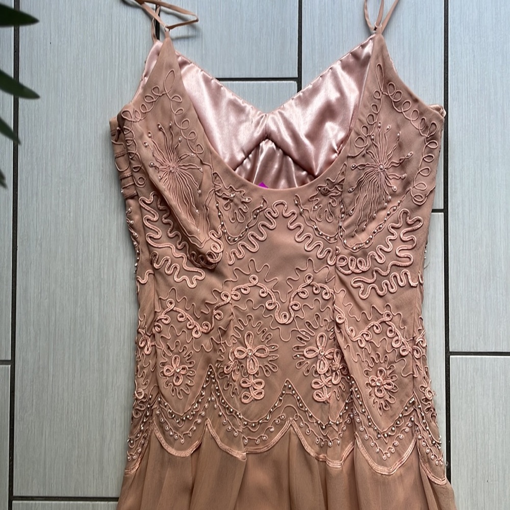 SUE WONG  dusty rose colored dress beaded 1920s style Size S/M has a small stain - Picture 11 of 15